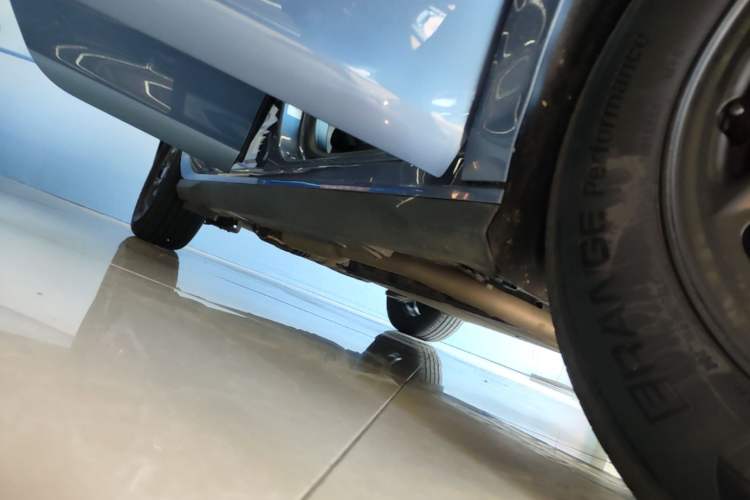 Used BYD Seal 05 DM-i 2025 DM-i Smart Drive 55KM Luxury Model Right Side Sill
