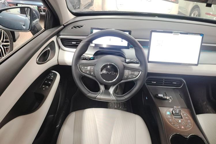Used BYD Seal 05 DM-i 2025 DM-i Intelligent Drive 120KM Flagship Model Steering Wheel