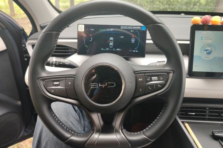 Used BYD Seal 05 DM-i 2025 DM-i Smart Drive 55KM Luxury Model Steering Wheel