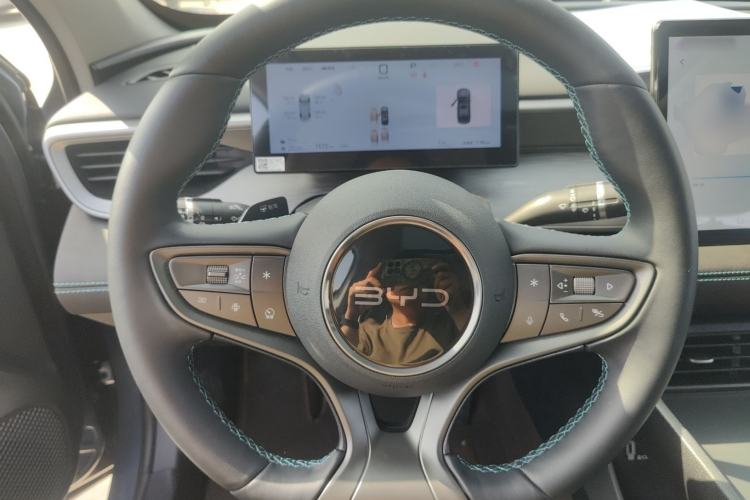 Used BYD Seal 05 DM-i 2025 DM-i Intelligent Drive 120KM Flagship Model Steering Wheel