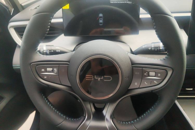 Used BYD Seal 05 DM-i 2025 DM-i Smart Drive 55KM Luxury Model Steering Wheel
