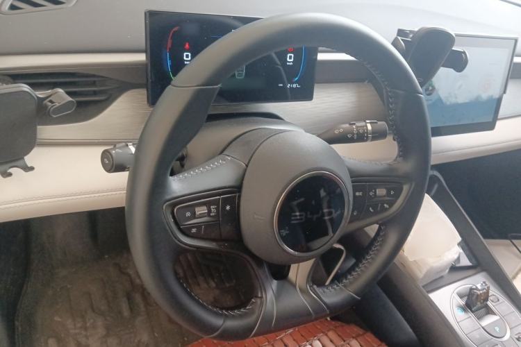 Used BYD Seal 05 DM-i 2025 DM-i Smart Drive 55KM Luxury Model Steering Wheel