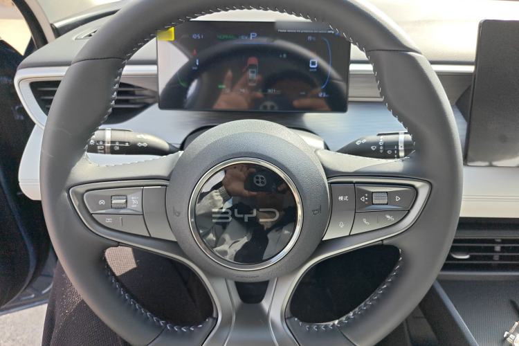 Used BYD Seal 05 DM-i 2025 DM-i Smart Drive 55KM Luxury Model Steering Wheel
