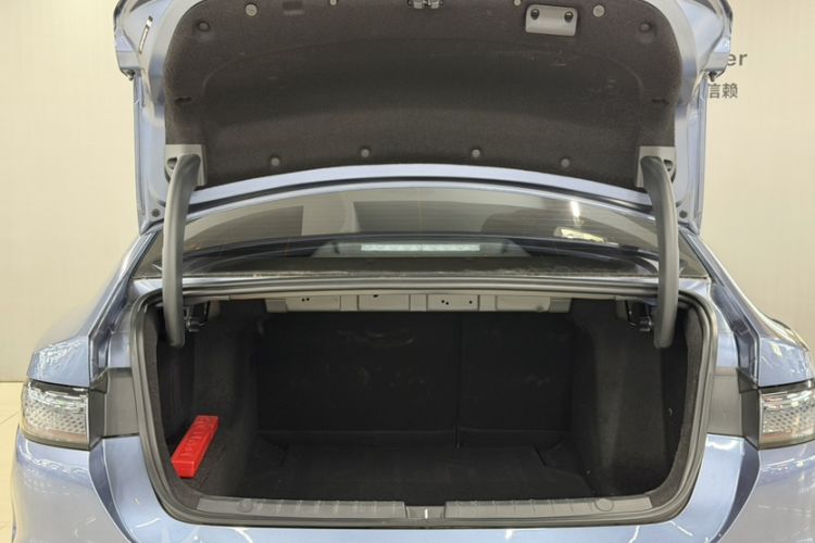 Used BYD Seal 05 DM-i 2025 DM-i Smart Drive 55KM Luxury Model Trunk
