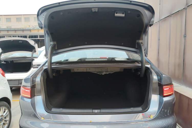 Used BYD Seal 05 DM-i 2025 DM-i Smart Drive 55KM Luxury Model Trunk