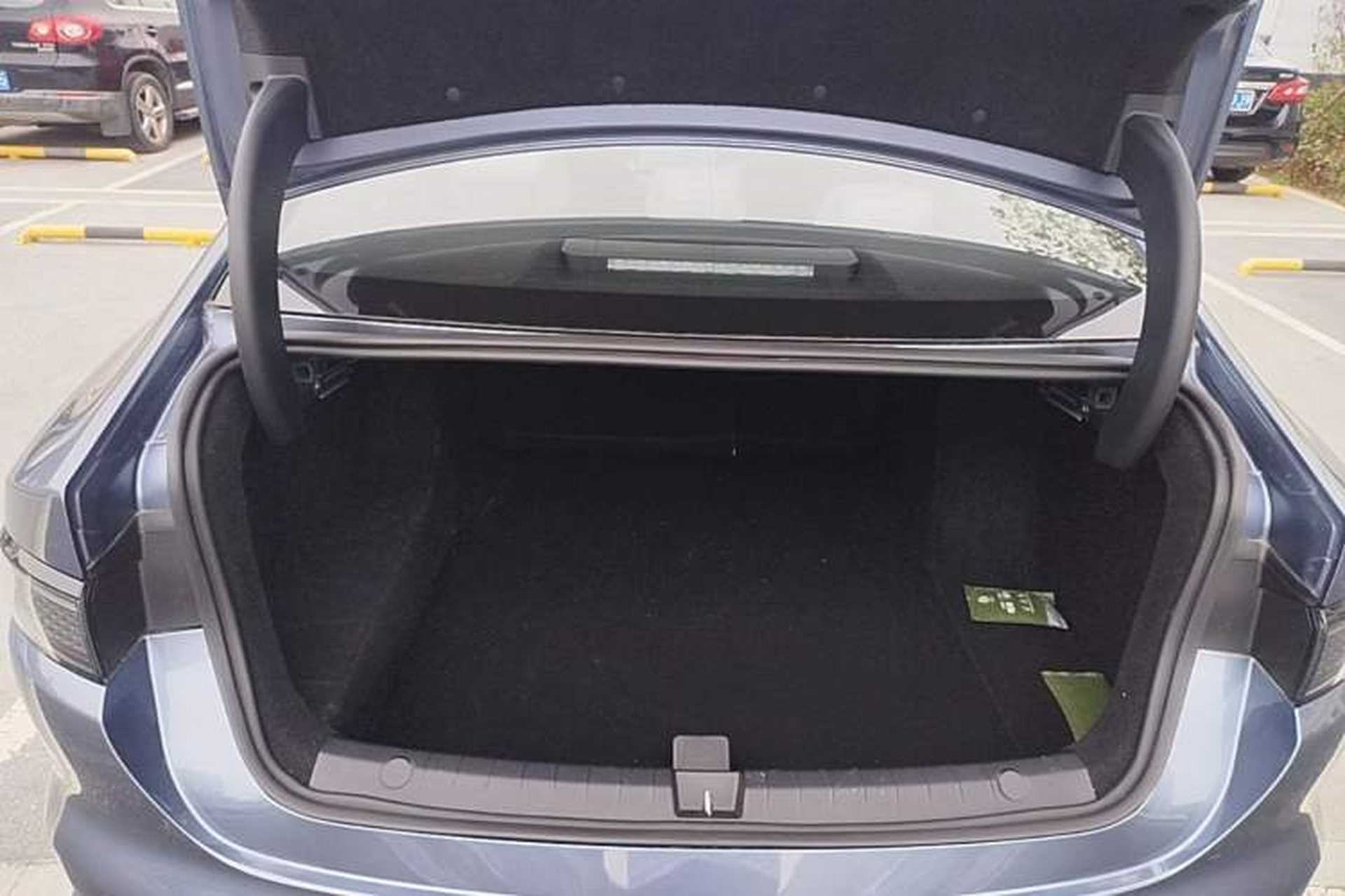 Used BYD Seal 05 DM-i 2025 DM-i Intelligent Drive 120KM Flagship Model Trunk