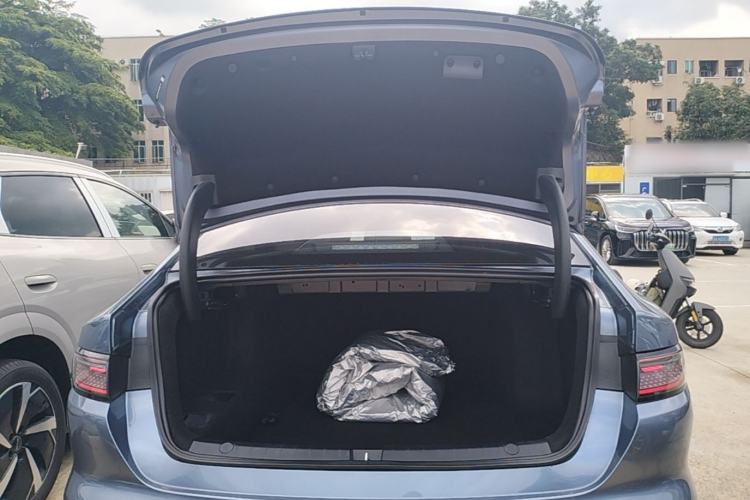 Used BYD Seal 05 DM-i 2025 DM-i Intelligent Drive 120KM Flagship Model Trunk