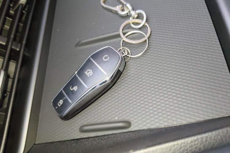 Used BYD Seal 05 DM-i 2025 DM-i Smart Drive 55KM Luxury Model Vehicle Key