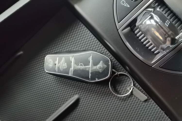 Used BYD Seal 05 DM-i 2025 DM-i Intelligent Drive 120KM Flagship Model Vehicle Key