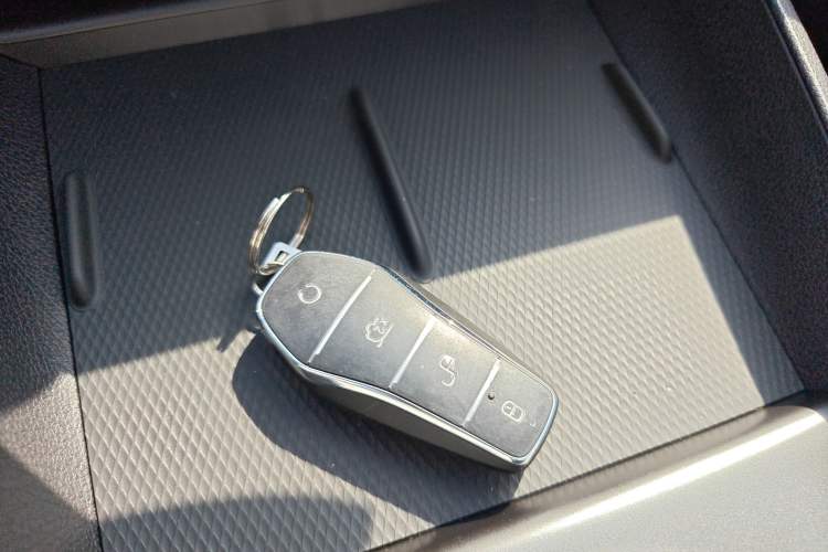 Used BYD Seal 05 DM-i 2025 DM-i Smart Drive 55KM Luxury Model Vehicle Key
