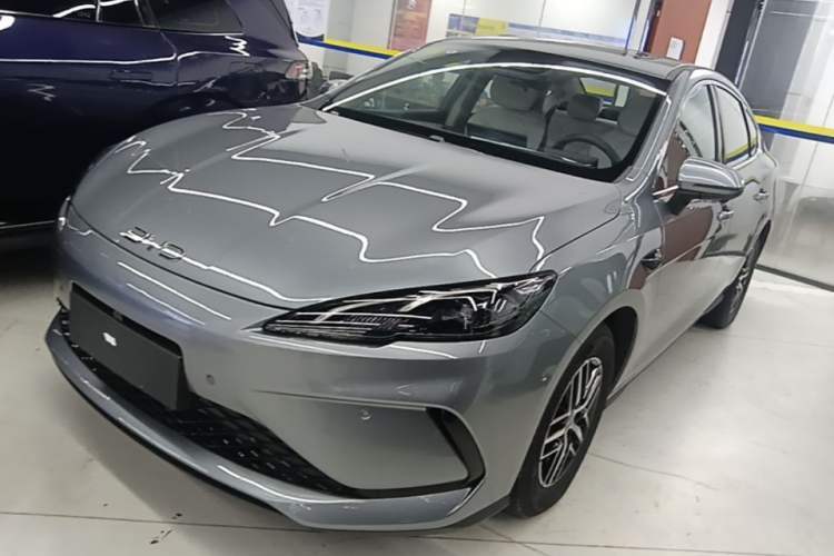Ojetý BYD Seal 05 DM-i 2025 DM-i Intelligent Drive 120KM Flagship Model Guazi used car, China used car export, Used car for sale, Used  cars, Cheapest cars for sale