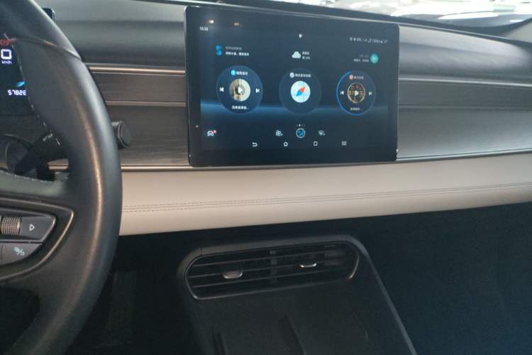 Used BYD Seal 05 DM-i 2025 DM-i Smart Drive 55KM Luxury Model Audio And AC Panel