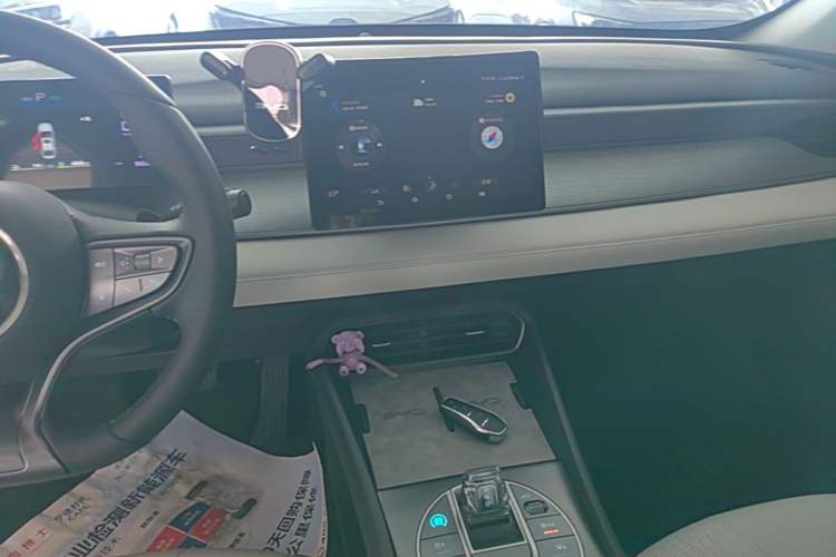 Used BYD Seal 05 DM-i 2025 DM-i Smart Drive 55KM Luxury Model Audio And AC Panel