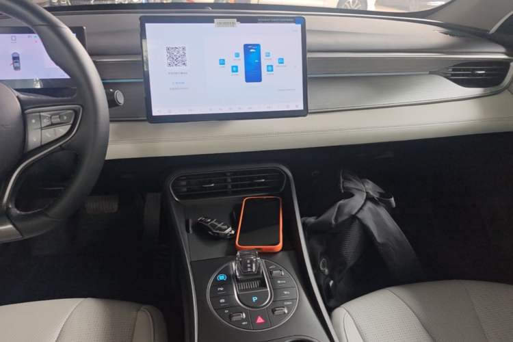 Used BYD Seal 05 DM-i 2025 DM-i Intelligent Drive 120KM Flagship Model Audio And AC Panel