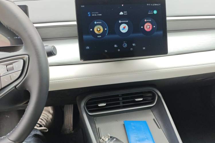 Used BYD Seal 05 DM-i 2025 DM-i Smart Drive 55KM Luxury Model Audio And AC Panel