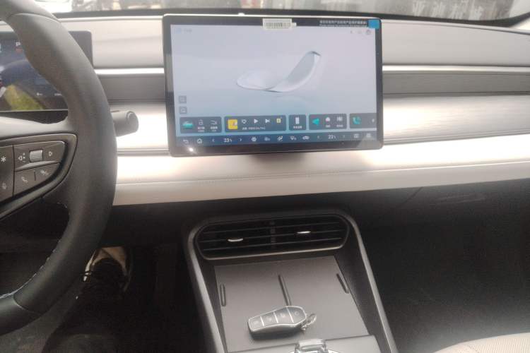 Used BYD Seal 05 DM-i 2025 DM-i Intelligent Drive 120KM Flagship Model Audio And AC Panel