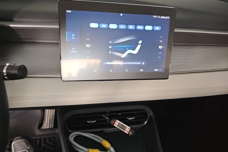 Used BYD Seal 05 DM-i 2025 DM-i Smart Drive 55KM Luxury Model Audio And AC Panel