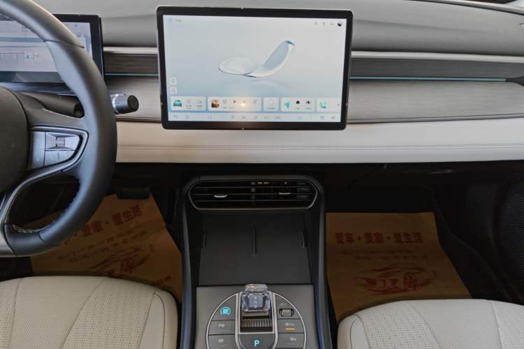Used BYD Seal 05 DM-i 2025 DM-i Intelligent Drive 120KM Flagship Model Audio And AC Panel