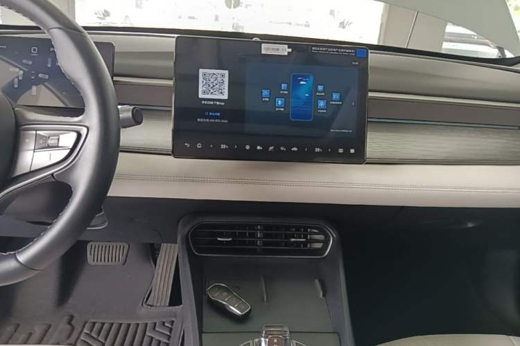 Used BYD Seal 05 DM-i 2025 DM-i Intelligent Drive 120KM Flagship Model Audio And AC Panel