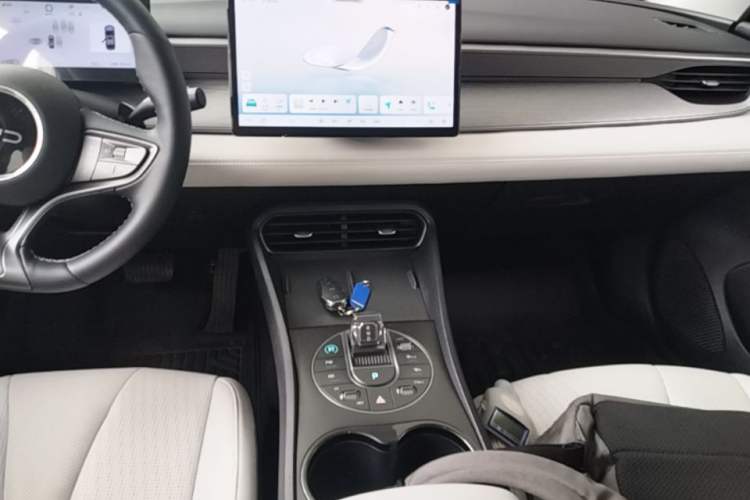 Used BYD Seal 05 DM-i 2025 DM-i Intelligent Drive 120KM Flagship Model Audio And AC Panel