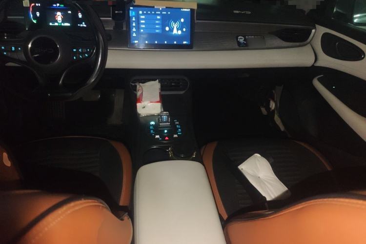 Used BYD Seal 05 DM-i 2025 DM-i Smart Drive 55KM Luxury Model Center Console