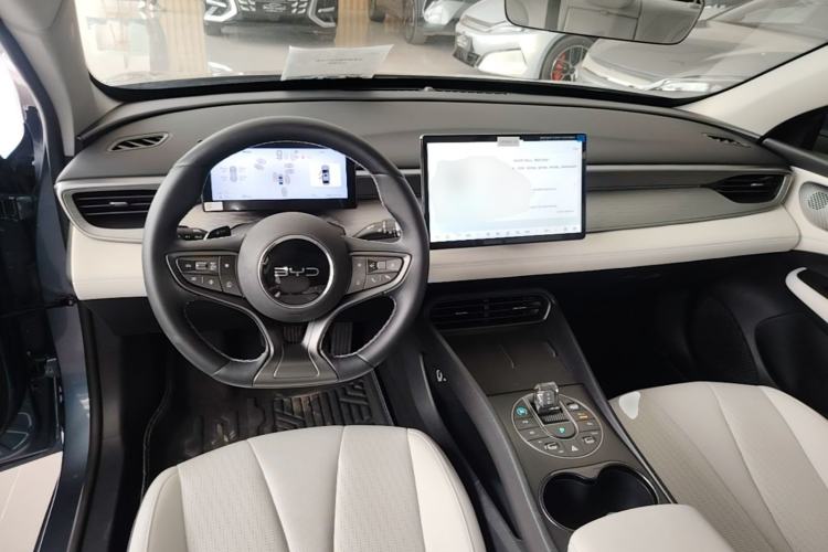 Used BYD Seal 05 DM-i 2025 DM-i Intelligent Drive 120KM Flagship Model Center Console