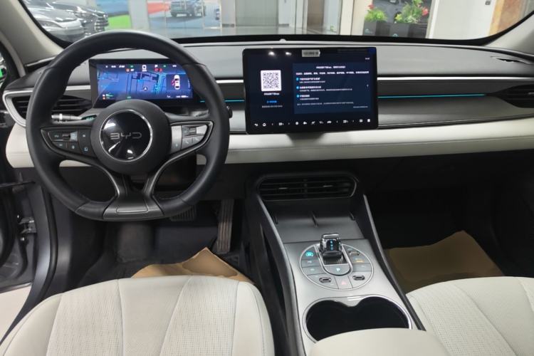 Used BYD Seal 05 DM-i 2025 DM-i Intelligent Drive 120KM Flagship Model Center Console