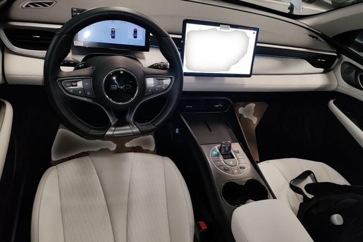 Used BYD Seal 05 DM-i 2025 DM-i Intelligent Drive 120KM Flagship Model Center Console