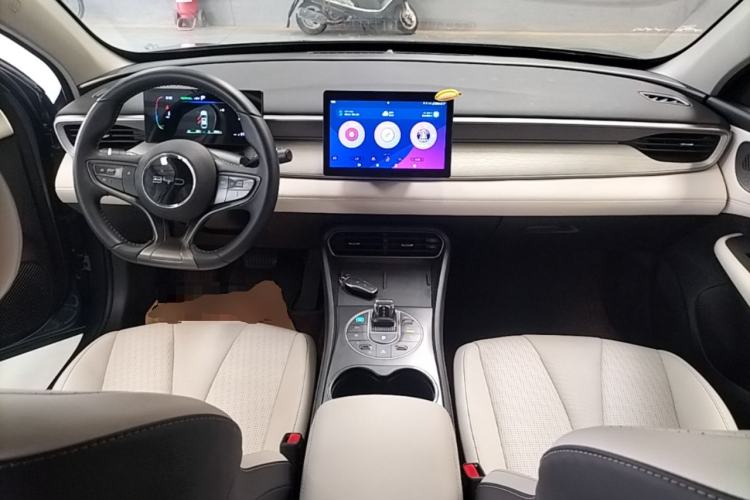 Used BYD Seal 05 DM-i 2025 DM-i Smart Drive 55KM Luxury Model Center Console