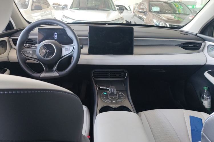 Used BYD Seal 05 DM-i 2025 DM-i Intelligent Drive 120KM Flagship Model Center Console