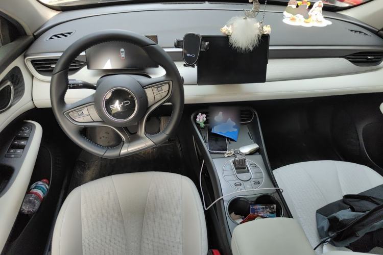 Used BYD Seal 05 DM-i 2025 DM-i Smart Drive 55KM Luxury Model Center Console
