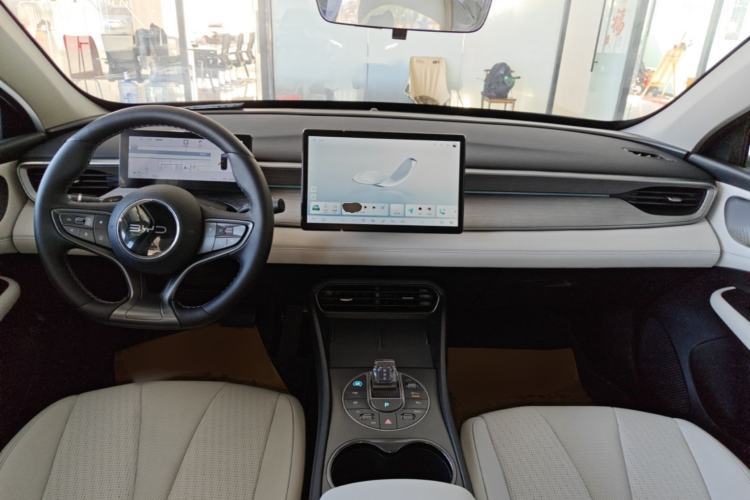 Used BYD Seal 05 DM-i 2025 DM-i Intelligent Drive 120KM Flagship Model Center Console