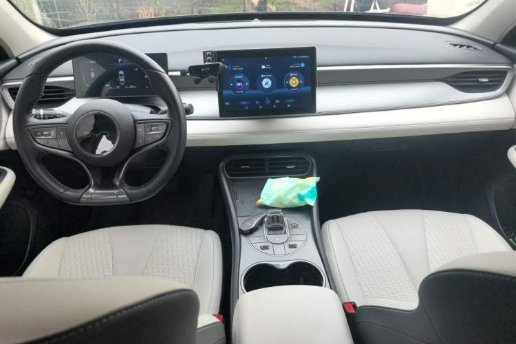 Used BYD Seal 05 DM-i 2025 DM-i Smart Drive 55KM Luxury Model Center Console