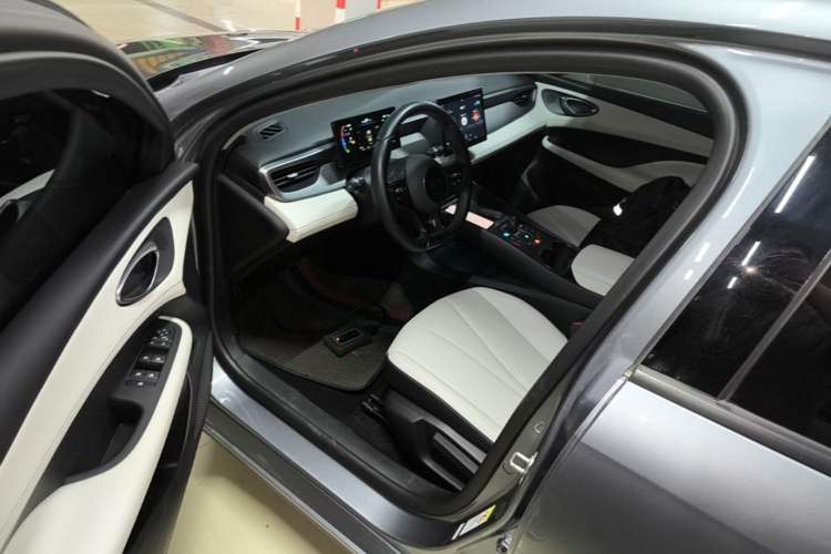 Used BYD Seal 05 DM-i 2025 DM-i Smart Drive 55KM Luxury Model Driver Seat