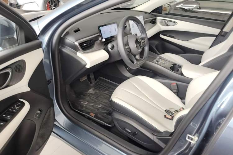 Used BYD Seal 05 DM-i 2025 DM-i Intelligent Drive 120KM Flagship Model Driver Seat