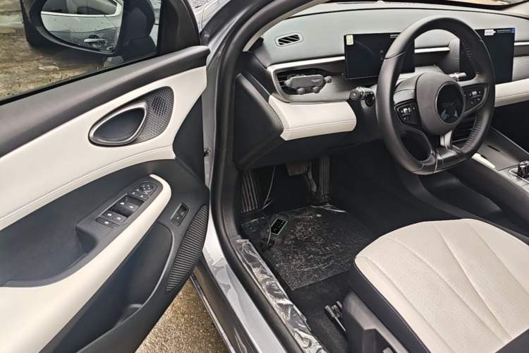 Used BYD Seal 05 DM-i 2025 DM-i Smart Drive 55KM Luxury Model Driver Seat