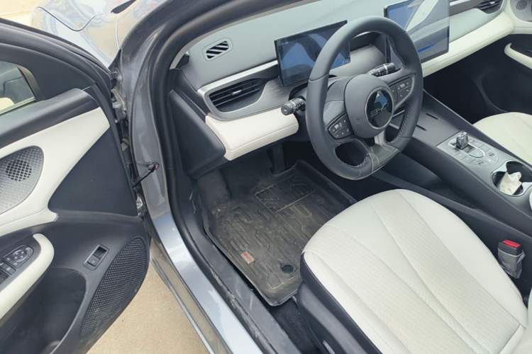Used BYD Seal 05 DM-i 2025 DM-i Intelligent Drive 120KM Flagship Model Driver Seat