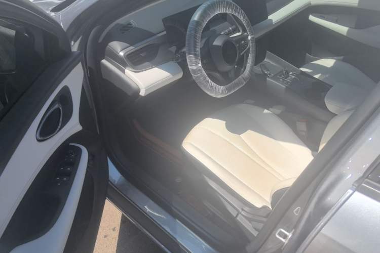 Used BYD Seal 05 DM-i 2025 DM-i Smart Drive 55KM Luxury Model Driver Seat