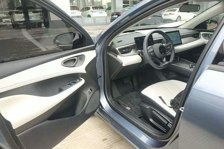 Used BYD Seal 05 DM-i 2025 DM-i Smart Drive 55KM Luxury Model Driver Seat
