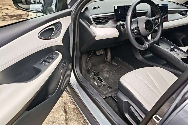 Used BYD Seal 05 DM-i 2025 DM-i Smart Drive 55KM Luxury Model Driver Seat