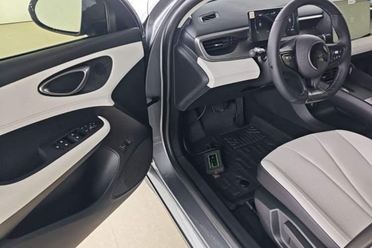Used BYD Seal 05 DM-i 2025 DM-i Smart Drive 55KM Luxury Model Driver Seat