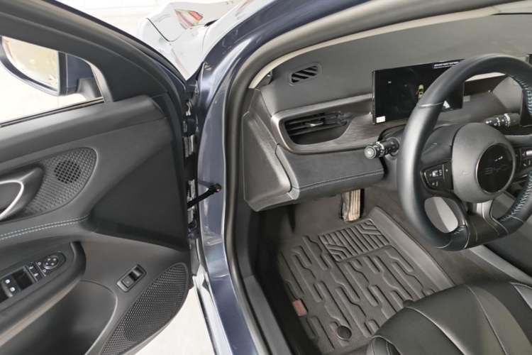Used BYD Seal 05 DM-i 2025 DM-i Smart Drive 55KM Luxury Model Driver Seat