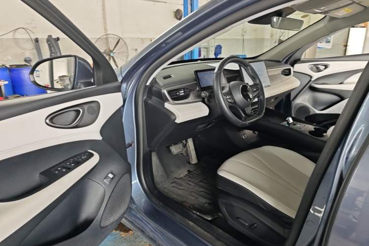 Used BYD Seal 05 DM-i 2025 DM-i Intelligent Drive 120KM Flagship Model Driver Seat