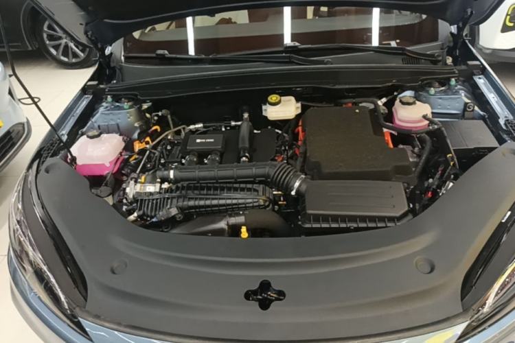 Used BYD Seal 05 DM-i 2025 DM-i Intelligent Drive 120KM Flagship Model Engine Bay