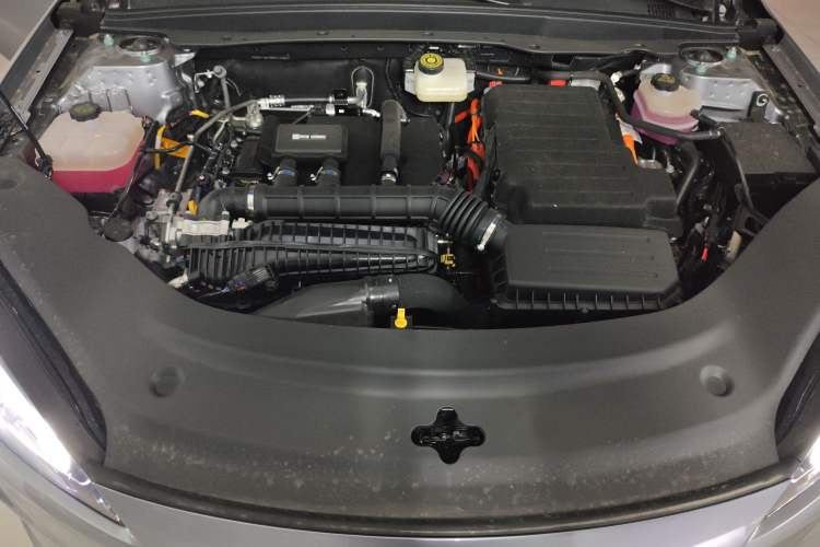 Used BYD Seal 05 DM-i 2025 DM-i Smart Drive 55KM Luxury Model Engine Bay