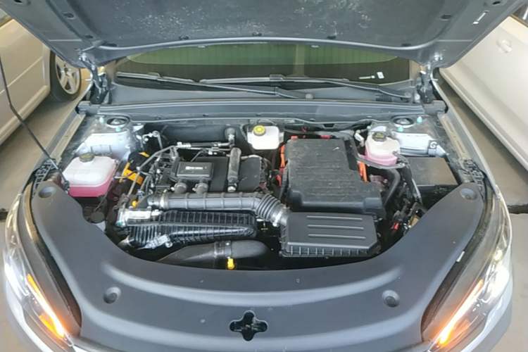 Used BYD Seal 05 DM-i 2025 DM-i Smart Drive 55KM Luxury Model Engine Bay