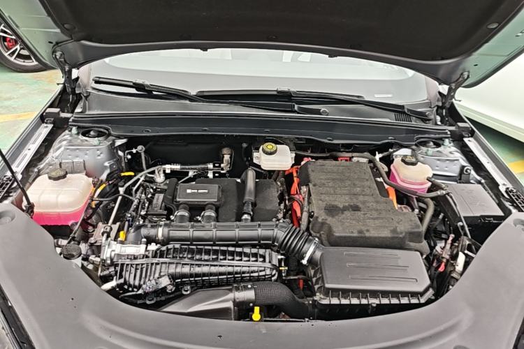 Used BYD Seal 05 DM-i 2025 DM-i Smart Drive 55KM Luxury Model Engine Bay