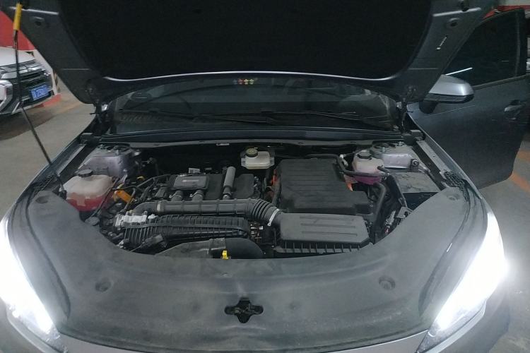 Used BYD Seal 05 DM-i 2025 DM-i Smart Drive 55KM Luxury Model Engine Bay
