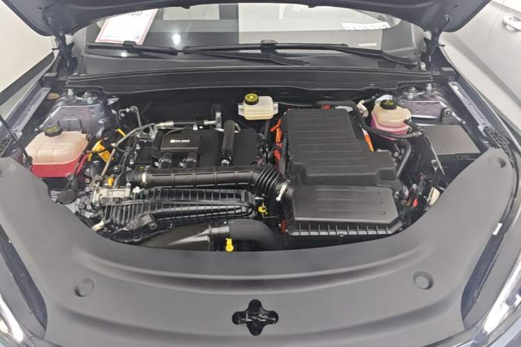 Used BYD Seal 05 DM-i 2025 DM-i Intelligent Drive 120KM Flagship Model Engine Bay