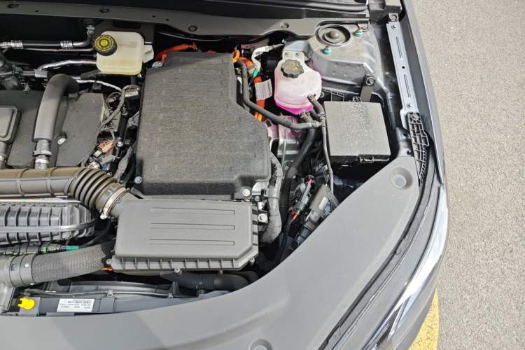Used BYD Seal 05 DM-i 2025 DM-i Smart Drive 55KM Luxury Model Engine Bay Left